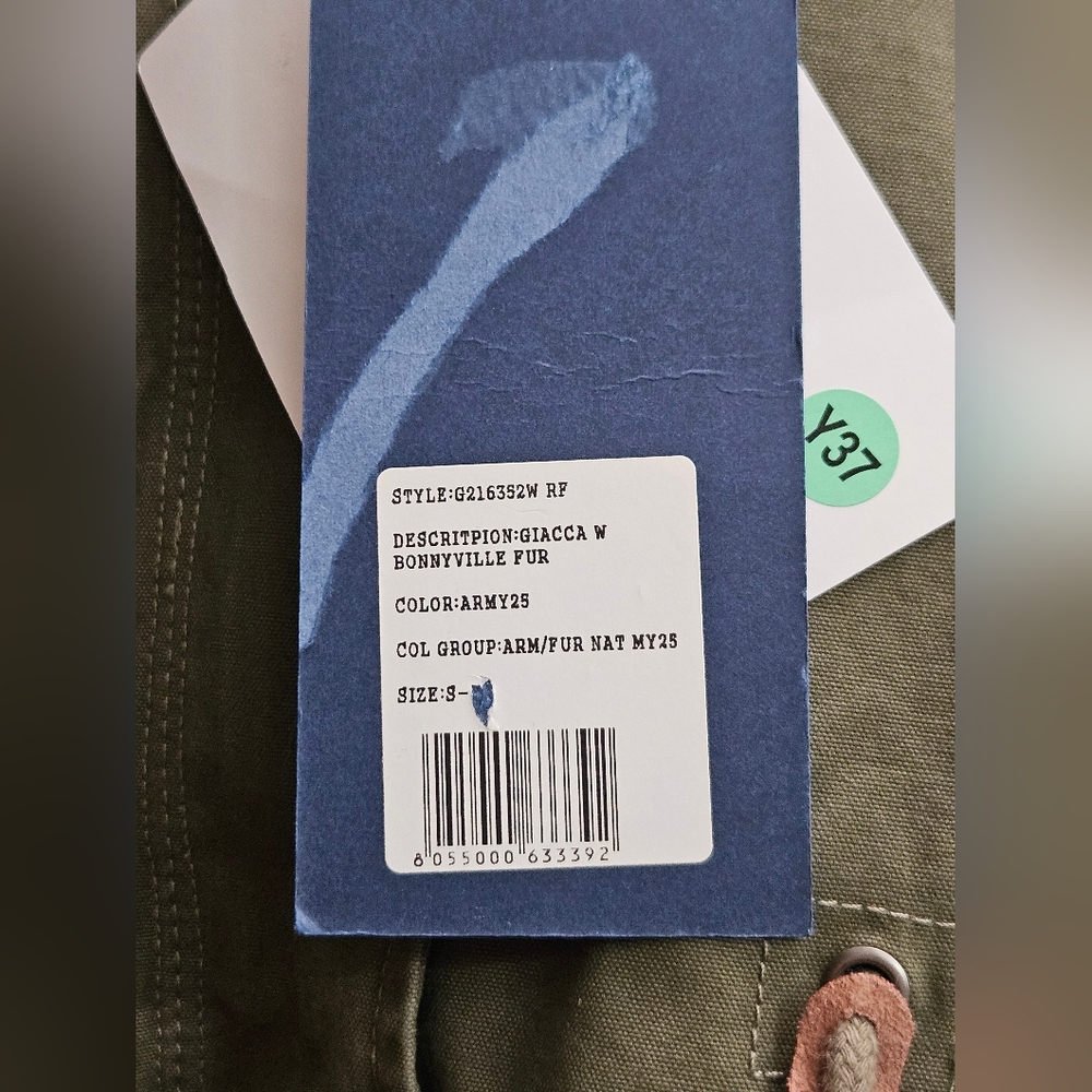 Canadian Green Hooded Parka Jacket - Picture 10 of 11